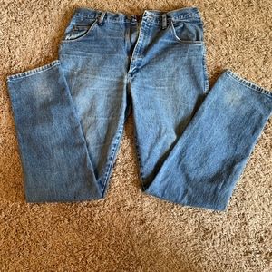 Wrangler 31 Relaxed Jeans 36/36